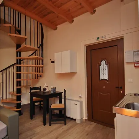 بيت ضيافة Valtessiniko Studios